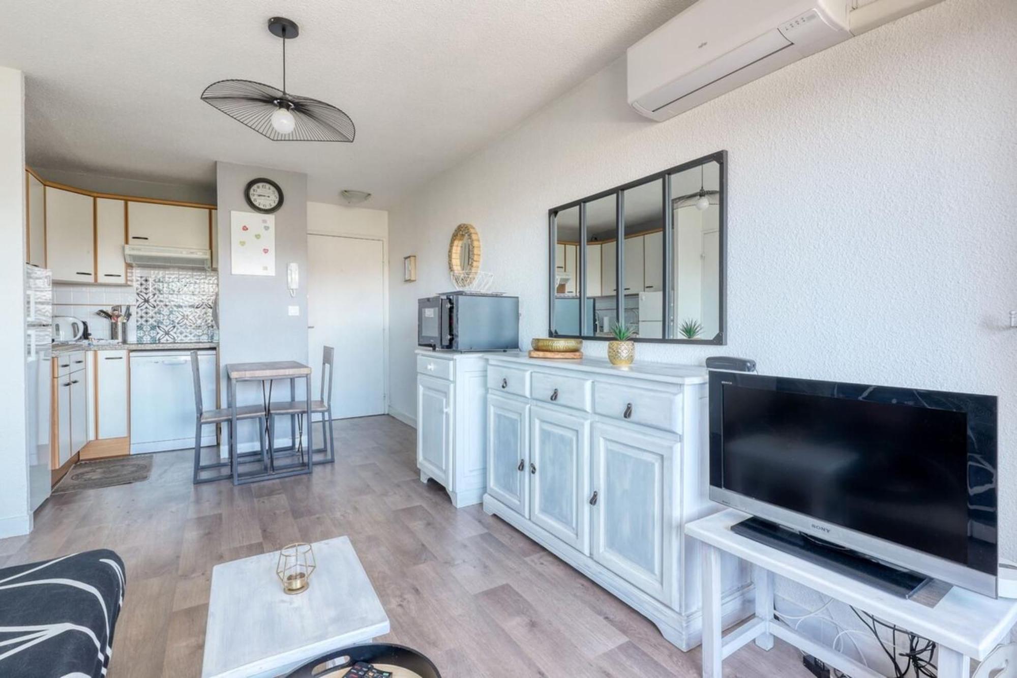 T2 600 M From The Beach! Air-Conditioned Le Lavandou Exterior photo